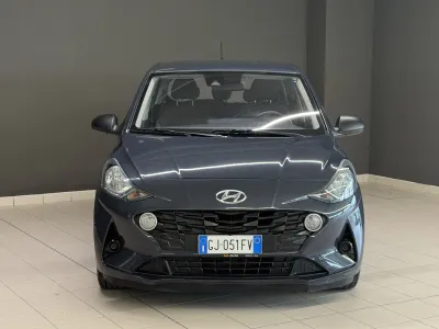i10