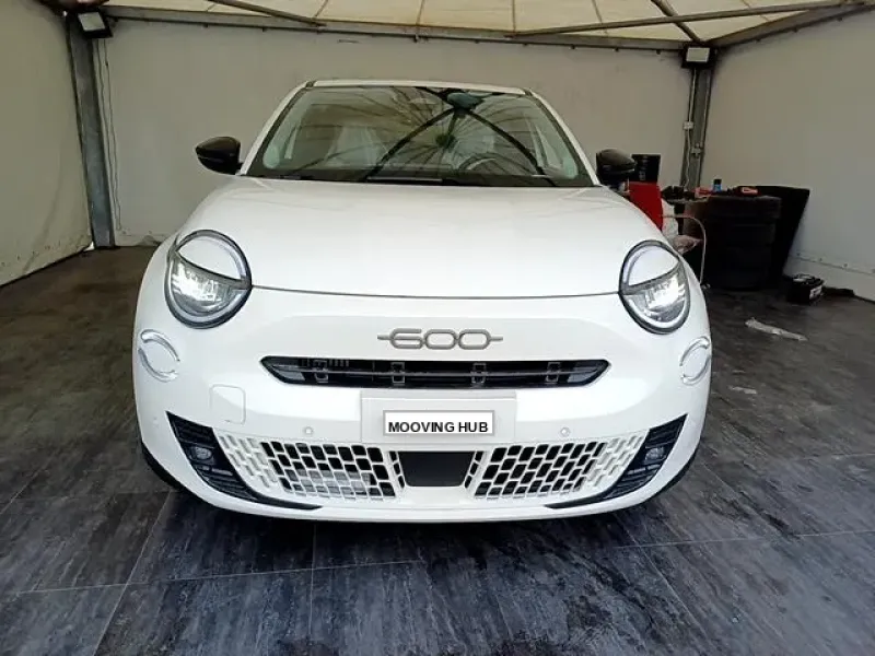 600