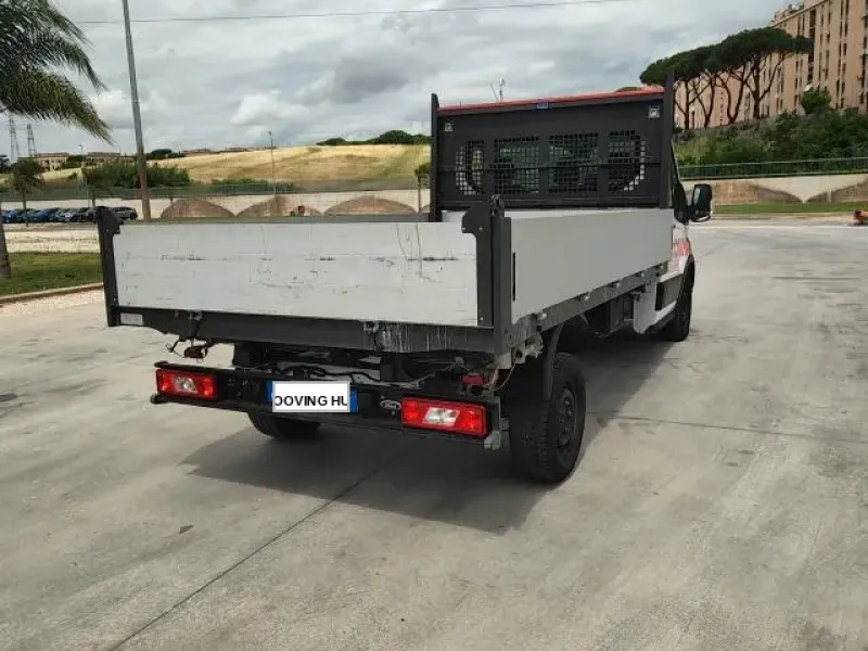 Transit Autocarro