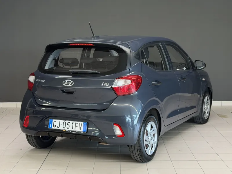 i10