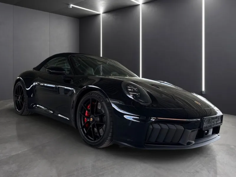 911