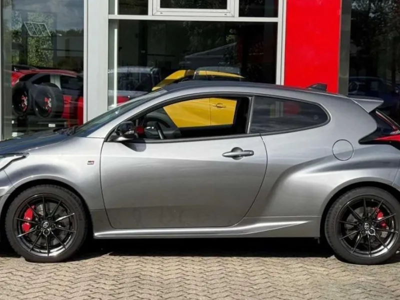 Yaris